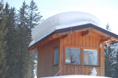 Hütte im Schnee