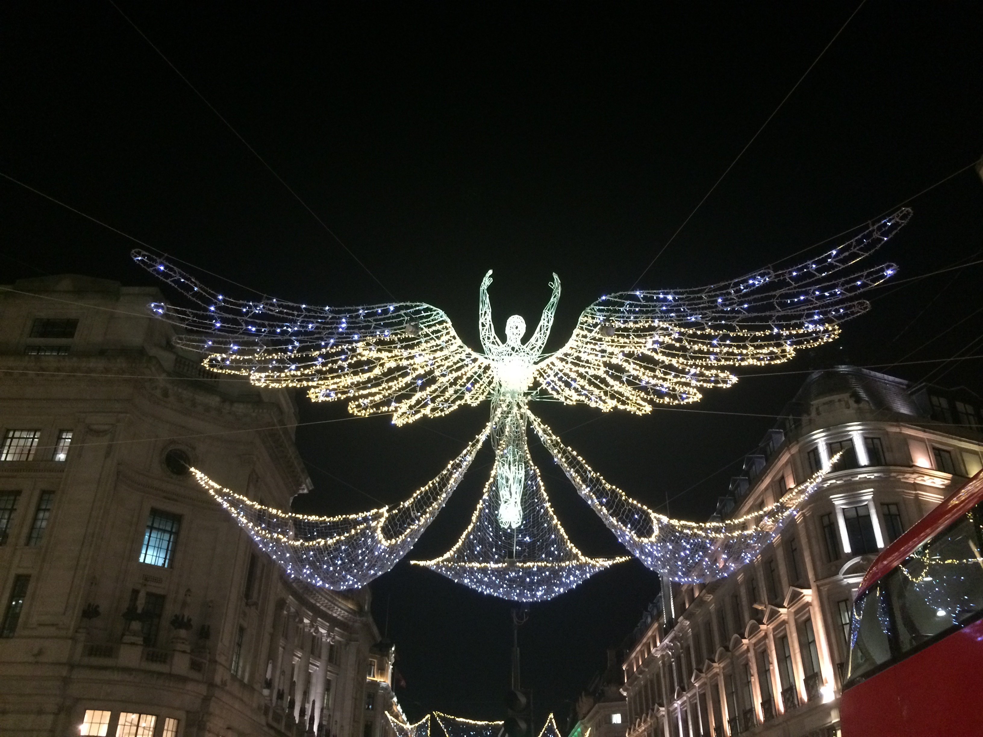 Beeindruckende Lichterketten zur Weihnachtszeit in London