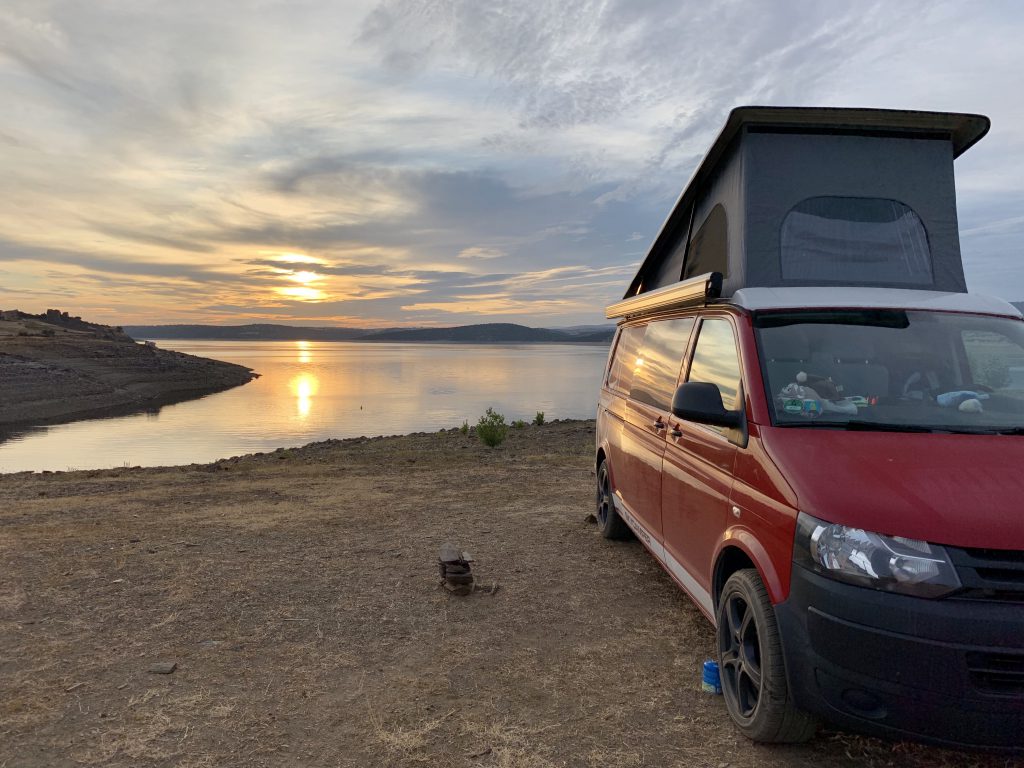 Europa Roadtrip 2019 - Camping am See in Spanien