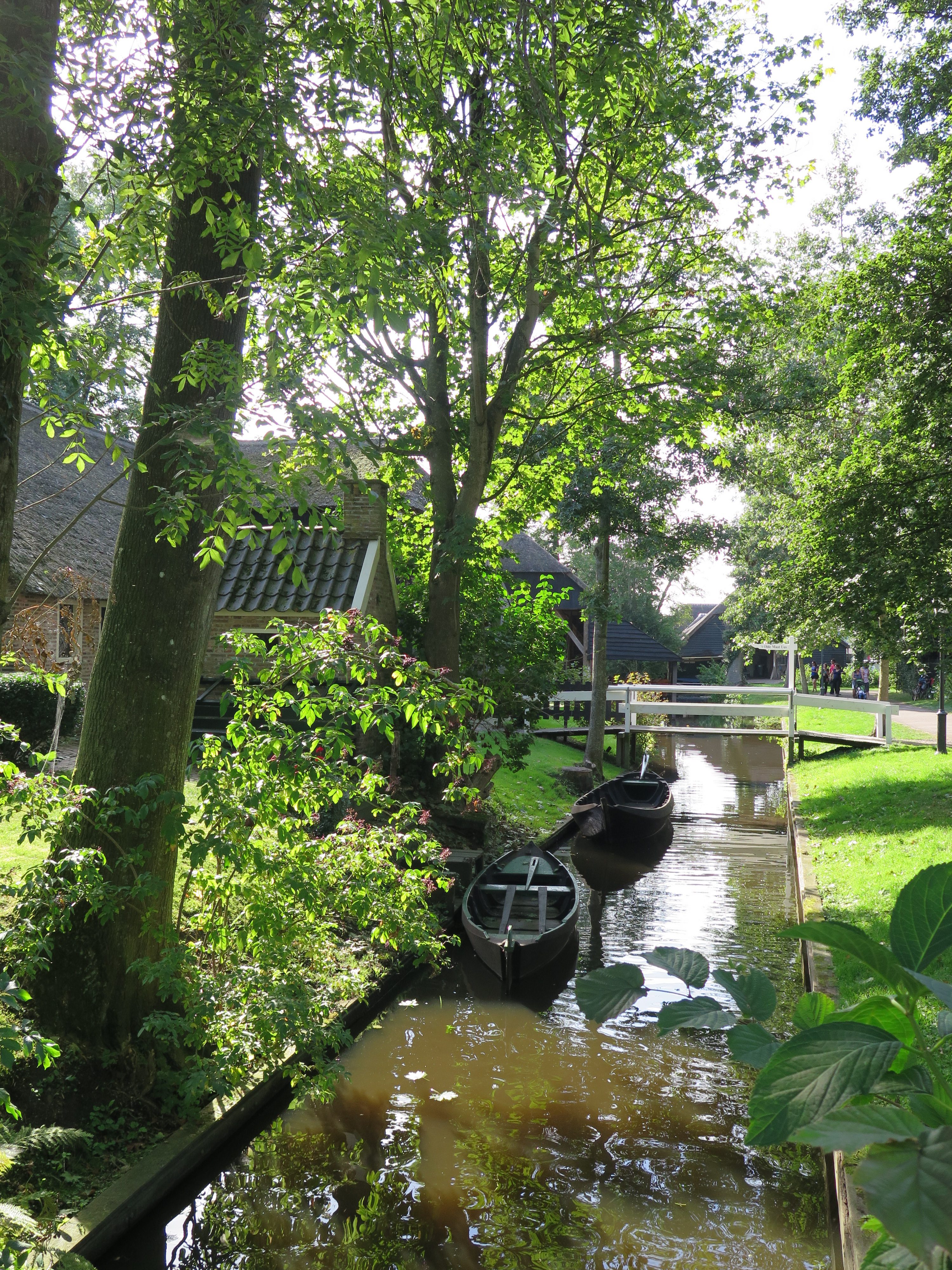 Nebenkanal in Giethoorn
