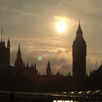 Der Westminster Palace, London im Licht der untergehenden Sonne