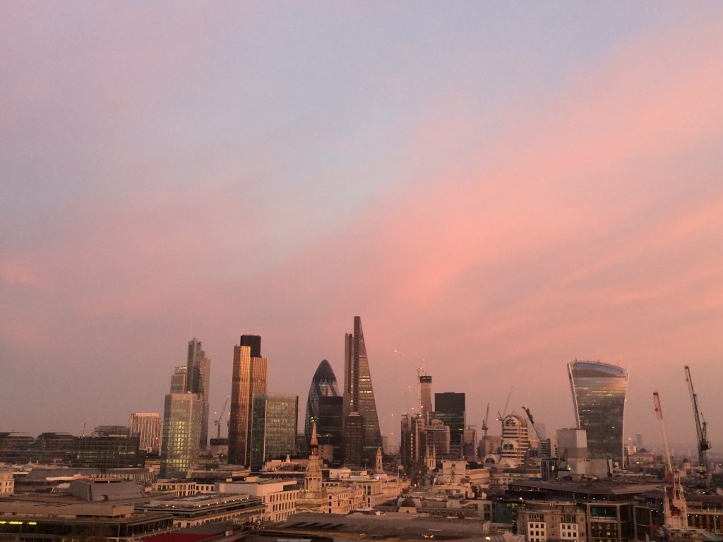 Londons Skyline von der Aussichtsplattform der St Paul‘s Cathedral