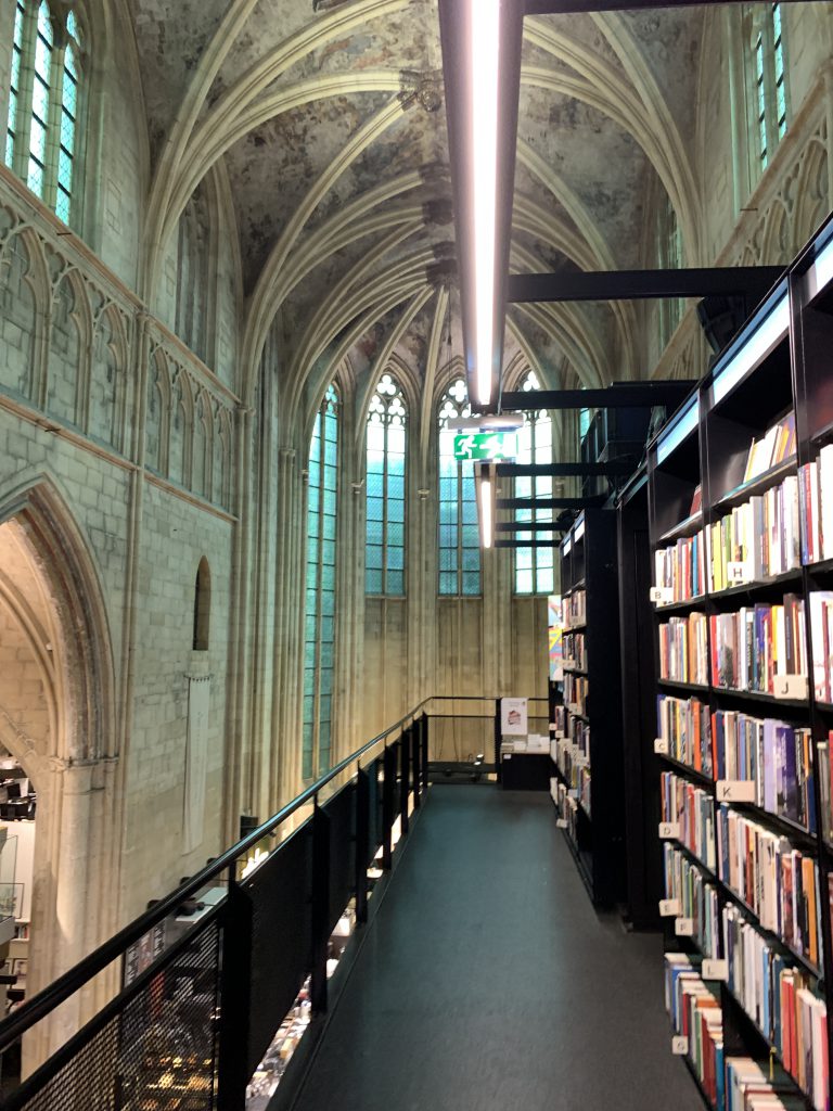 Die Buchhandlung Dominicanen in Maastricht